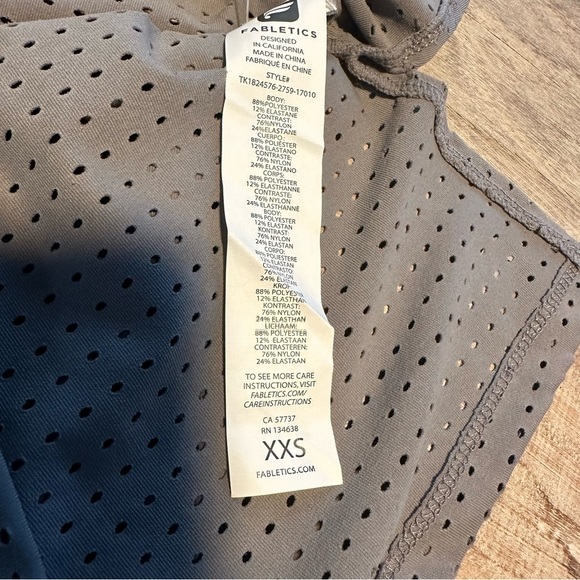 Fabletics Phoebe Performance Tank Gray Size XXS Medium Support NWT Retail $55.00 - Picture 5 of 7